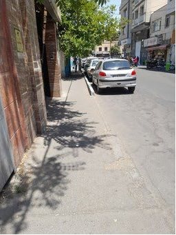 قاب ۱۰ از سیزده قاب دید پیاپی محور یخچال — Frame 10 of 13, serial view along Yakhchal Street