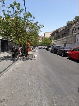 قاب ۱۱ از سیزده قاب دید پیاپی محور یخچال — Frame 11 of 13, serial view along Yakhchal Street