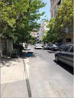 قاب ۱۳ از سیزده قاب دید پیاپی محور یخچال — Frame 13 of 13, serial view along Yakhchal Street